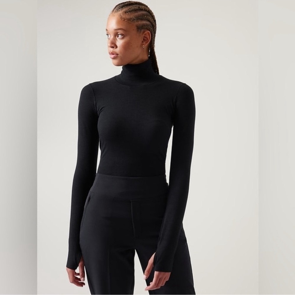 Athleta ascent forest hill turtleneck